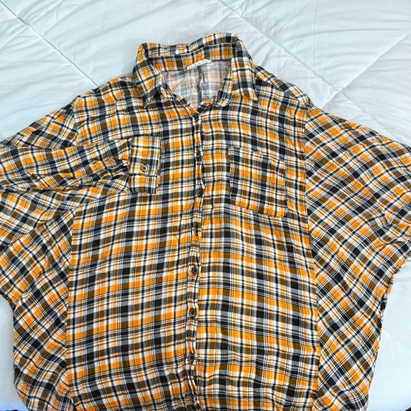 EASEL L/S PLAID TOP - Picture 7 of 7